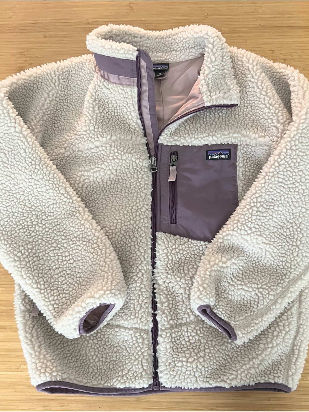 Patagonia Kids Cream Sherpa Jacket with Purple Chest Pocket Size 10 Medium Girls